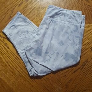 Rouge American Apparel Capris